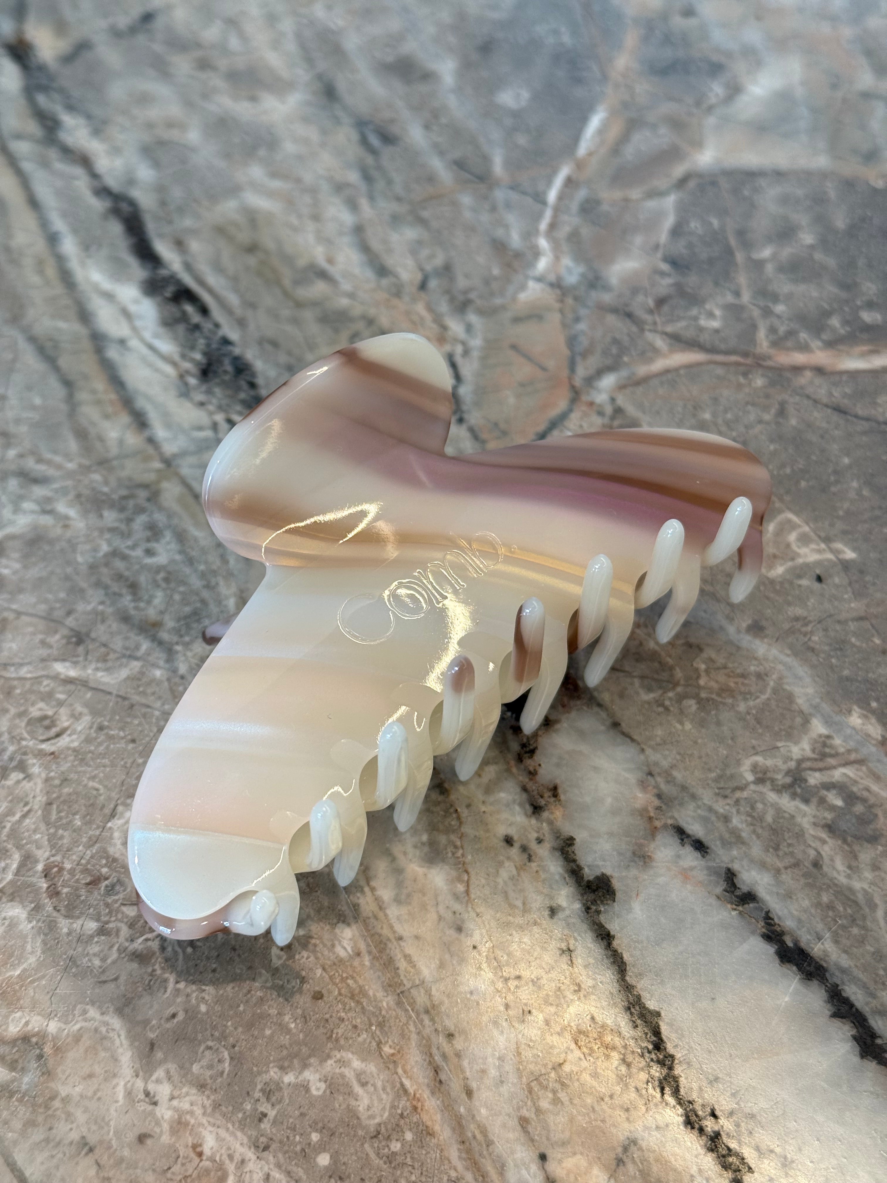 The Pearl Claw